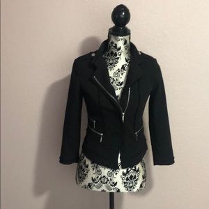 Black 3/4 sleeve jacket